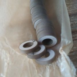 Piccolo tipo piatto ceramico piezo-elettrico dell'anello per la fabbricazione dei trasduttori ultrasonici
