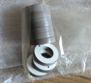 Anello ceramico piezo-elettrico ceramico piezo-elettrico di piccola dimensione del piatto P4 per la fabbricazione del sensore ultrasonico