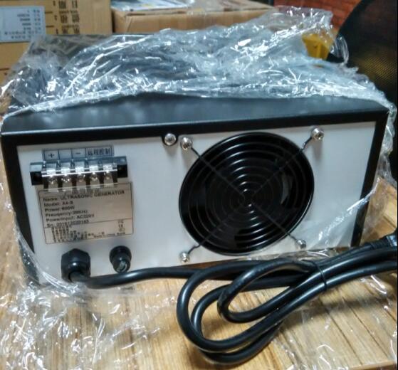 Generatore di corrente ultrasonico di multi frequenza/generatore frequenza ultrasonica per la macchina di pulizia ultrasonica