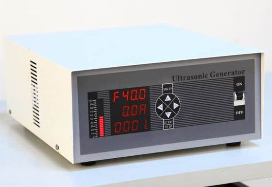 qualità  20 Khz Ultrasonic Cleaner Generator Single Or Multi Frequency Fabbrica