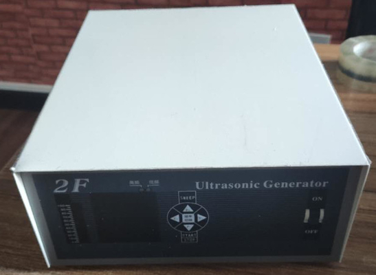 Generatore più pulito ultrasonico a doppia frequenza potente 40khz - 200khz
